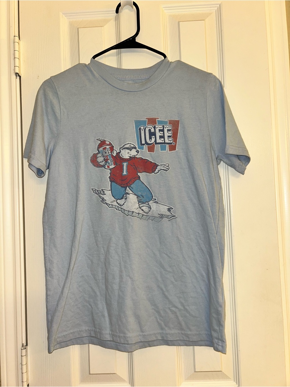 NWOT Abercrombie kids light blue tee Icee Polar Bear T-shirt  Size 15/16